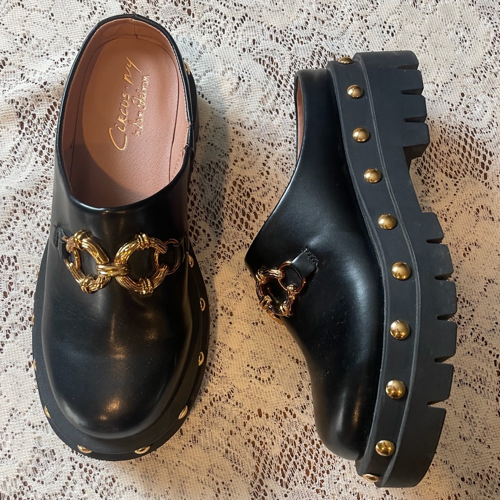 Circus by Sam Edelman Black Leather Studded Platform Clogs with Gold Chain